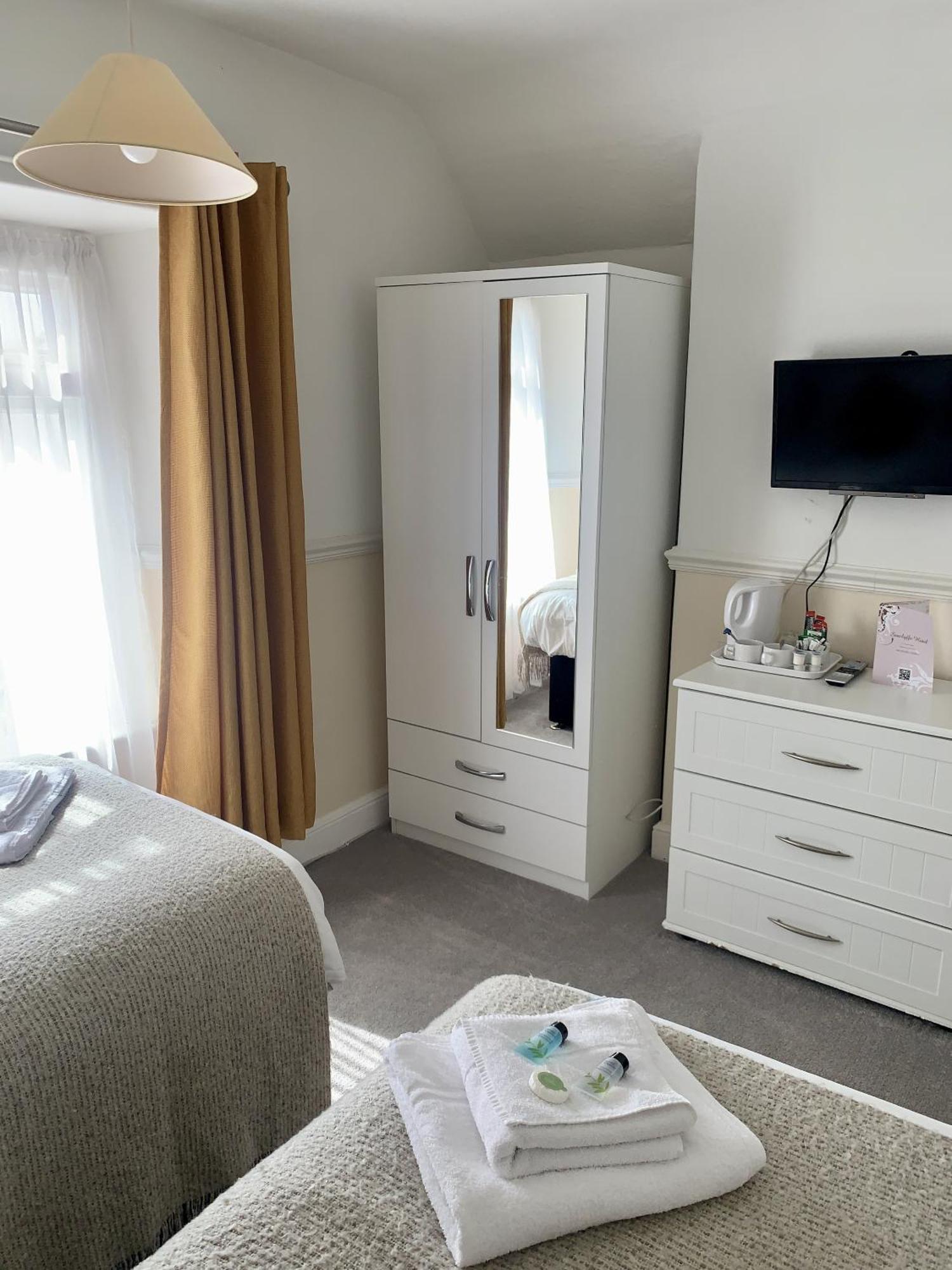 Seaclyffe Hotel Ltd 兰迪德诺 客房 照片