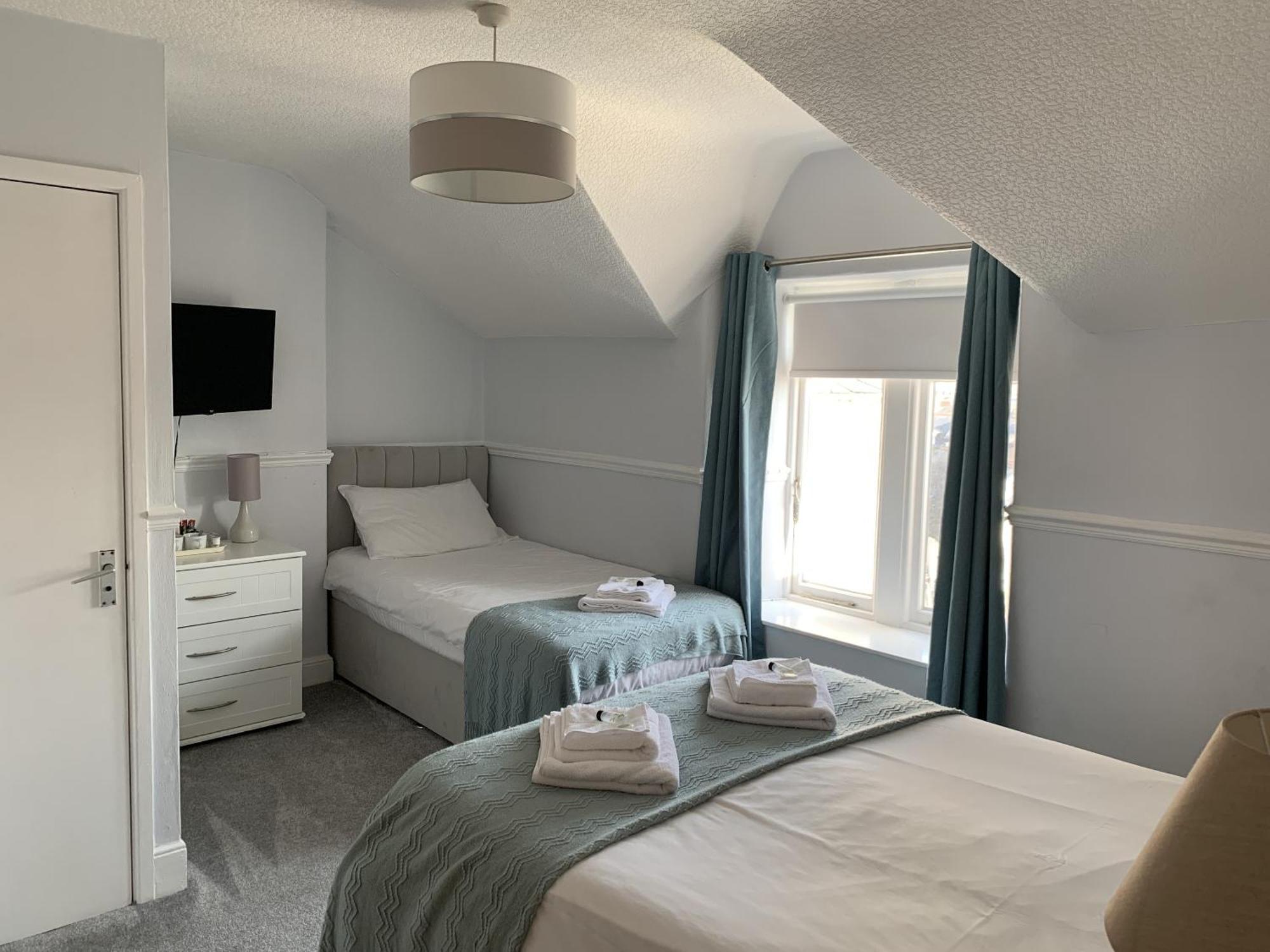 Seaclyffe Hotel Ltd 兰迪德诺 客房 照片